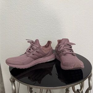 Adidas Women's Mauve Athletic Shoes